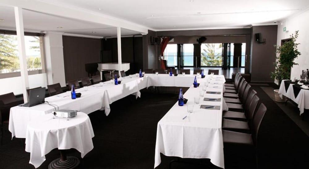 Cottesloe Beach Hotel Perth Esterno foto