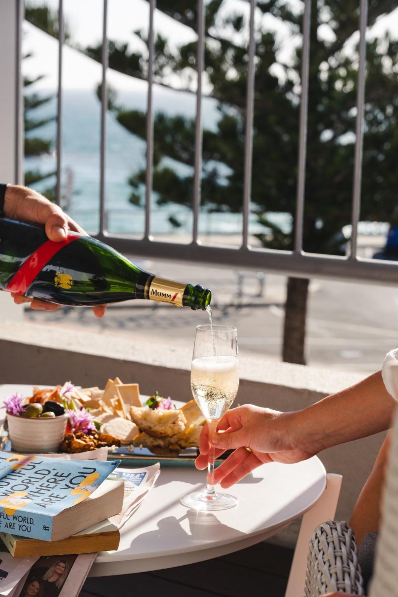 Cottesloe Beach Hotel Perth Esterno foto