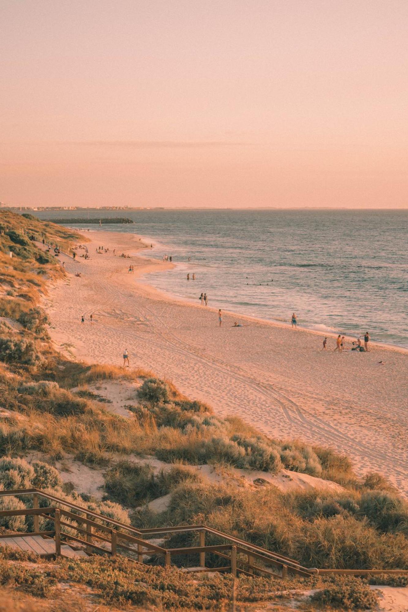 Cottesloe Beach Hotel Perth Esterno foto